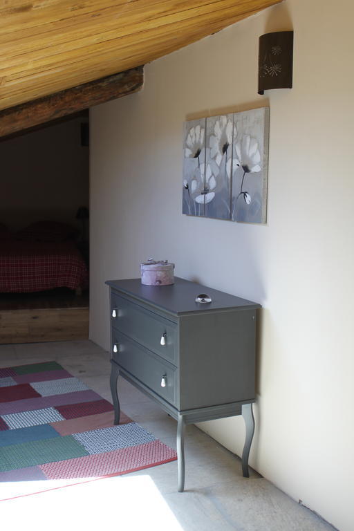 La Bugadiere Salles-sous-Bois Quarto foto